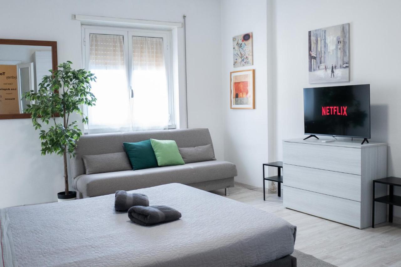 Nonna Pina Guest House Moderno Appartamento Vicino Metro AWifi,Netflix Ρώμη Εξωτερικό φωτογραφία