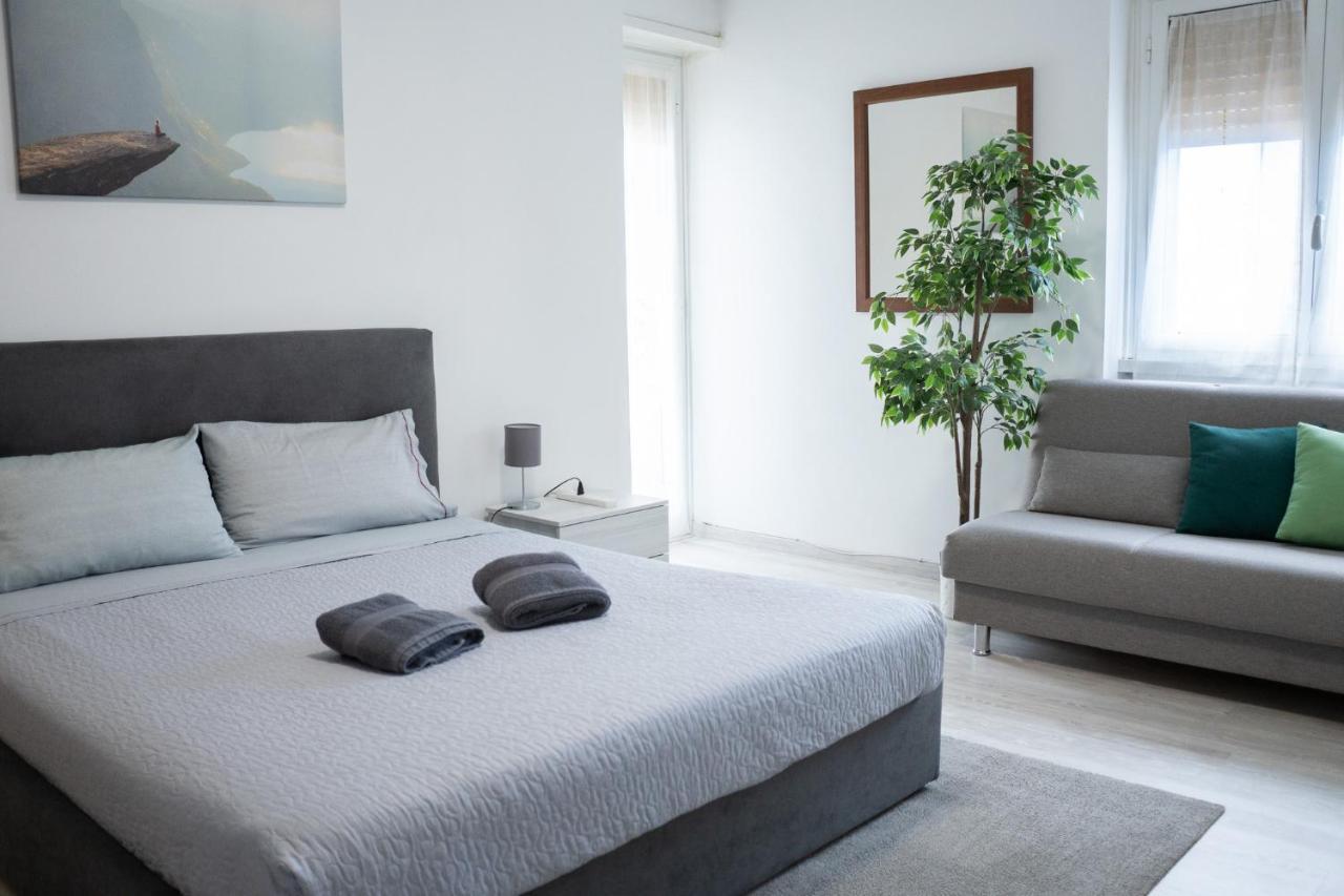 Nonna Pina Guest House Moderno Appartamento Vicino Metro AWifi,Netflix Ρώμη Εξωτερικό φωτογραφία